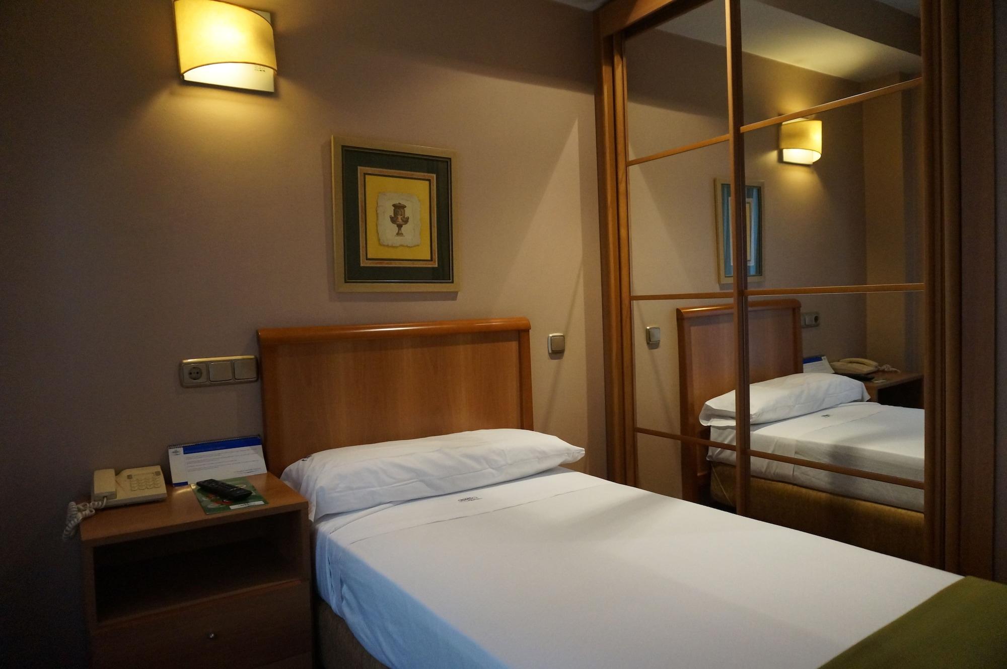 Hotel Carreno Овиедо Екстериор снимка