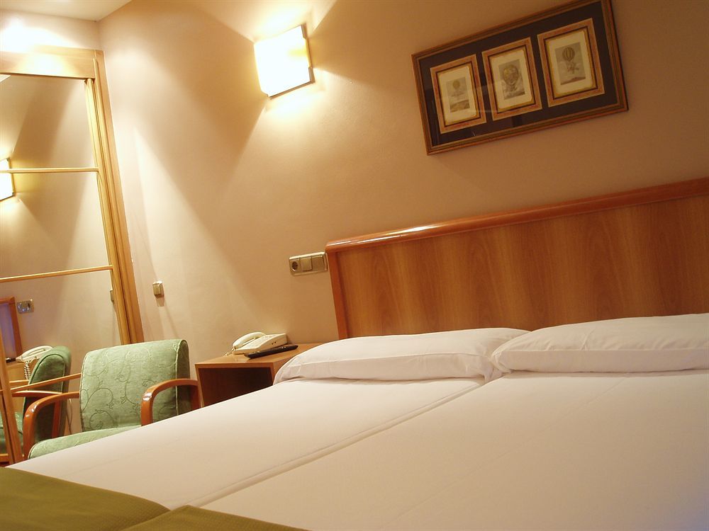 Hotel Carreno Овиедо Екстериор снимка