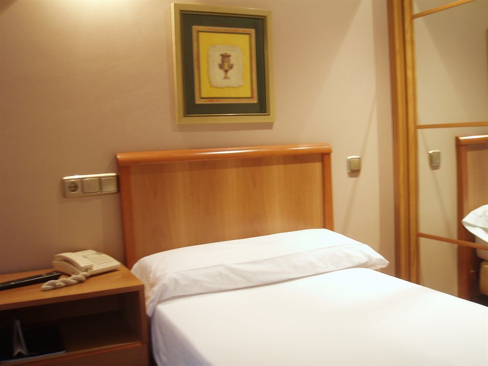 Hotel Carreno Овиедо Екстериор снимка